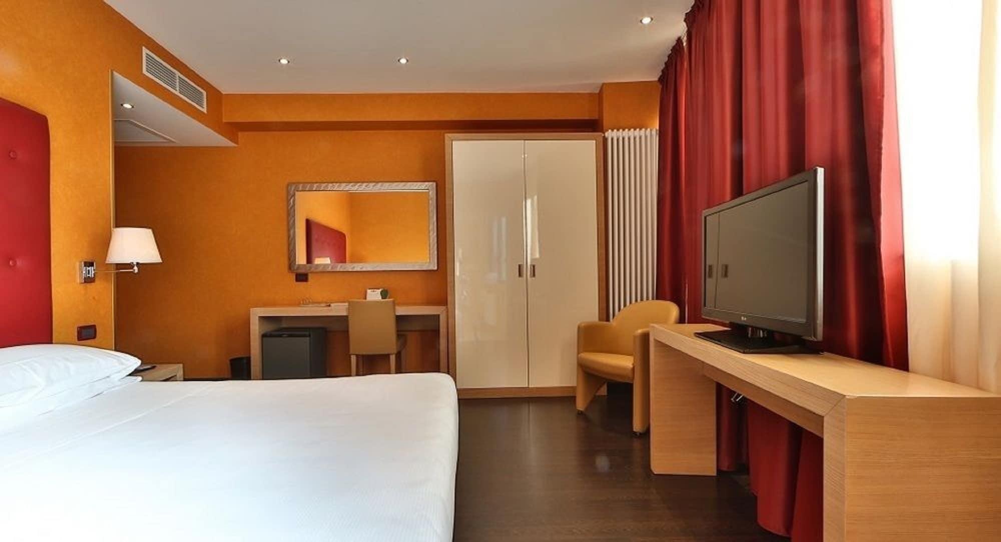 Best Western Hotel Piemontese Bergamo Exterior photo